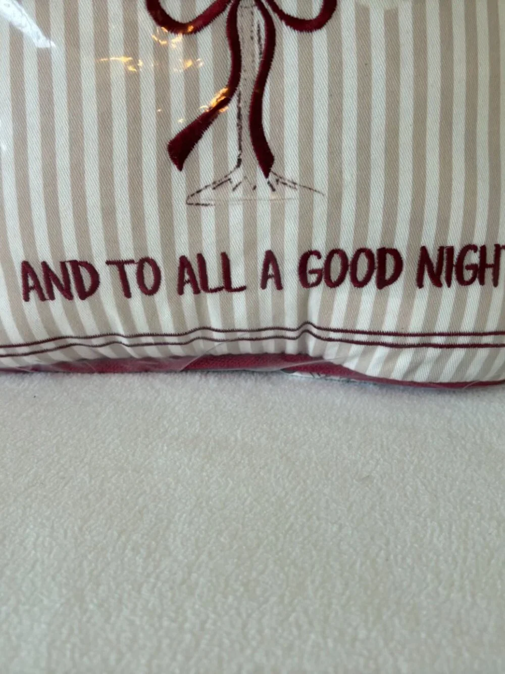 NWT - Bouffants & Broken Hearts 'And To All A Good Night' Pillow - Lilac -14x14
